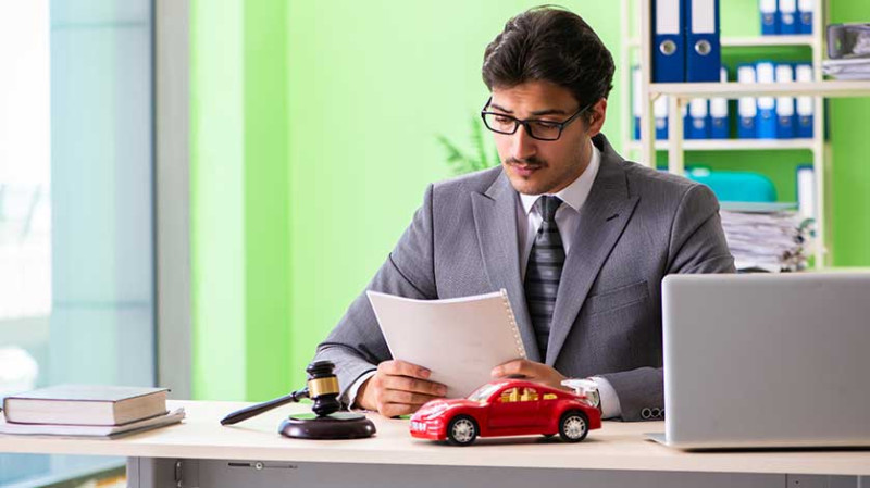 How to Think Like a Lawyer in 3 Easy Steps